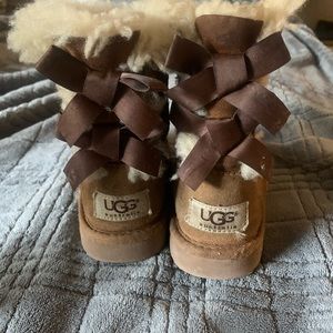 Bailey Ugg's toddler size 8